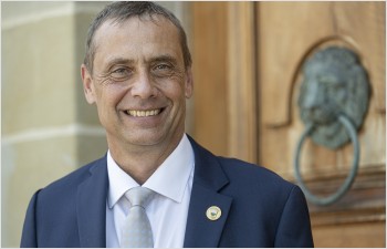 Patrick Simonin souhaite réinstaurer le dialogue au cœur du Parlement
