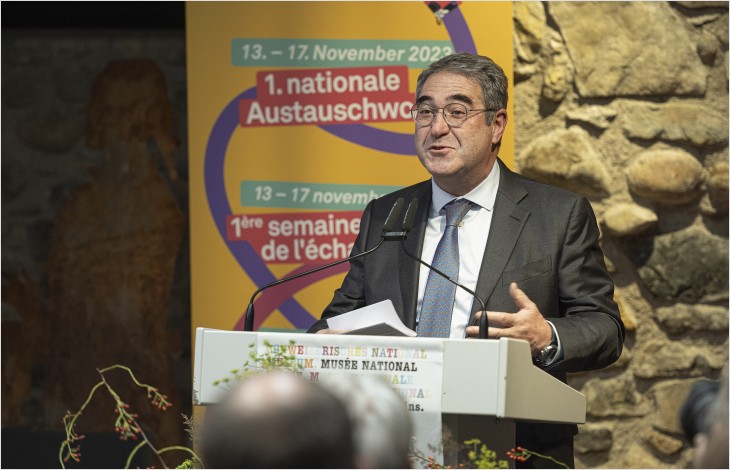 Le Conseiller d’État en charge de la formation, Frédéric Borloz, au coup d’envoi en 2023 de la 1re Semaine nationale de l’échange linguistique au Château de Prangins.